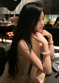 五官精致 氣質佳 反差感極強  小穴一線天 天然小噴泉 身體柔軟  制服誘惑 女友感爆棚