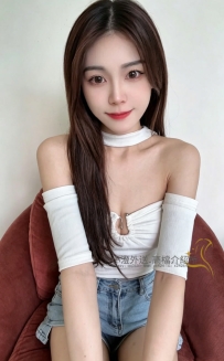 皮膚白嫩透亮 長相甜美清純  五官精緻 氣質清新